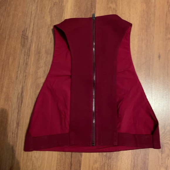 Top - Picture 2 of 2